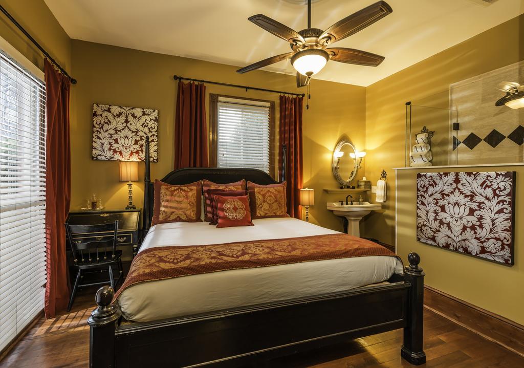Carriage Way Inn Bed & Breakfast Adults Only - 21 Years Old And Up St. Augustine Rom bilde